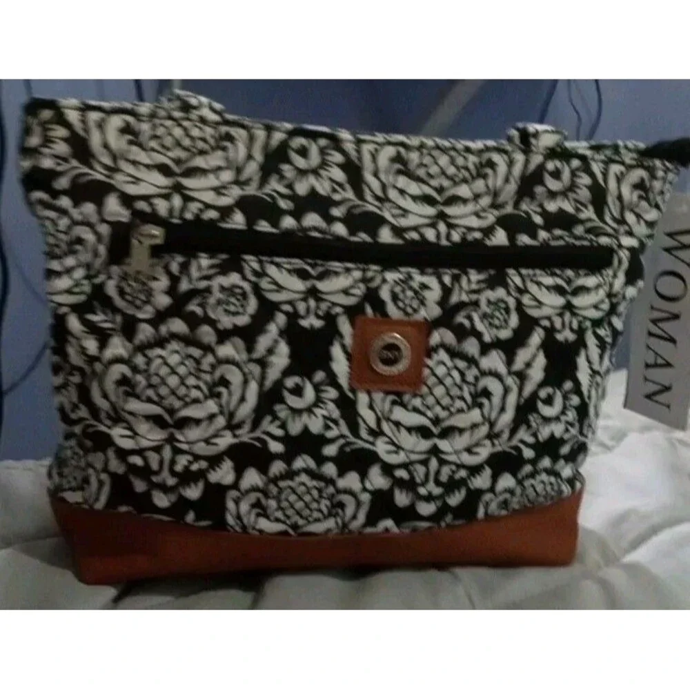 Stone Mountain SNY Black Floral Tote Purse Women’s Handbag